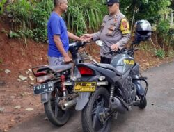 Beri Rasa Aman dan Nyaman, Polsek Sukadana Polres Ciamis Giat Kunjungan Silaturahmi kepada Warga Desa Sukadana