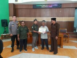 Polsek Cipaku Polres Ciamis Terjunkan Personel Amankan Penyaluran BLT DD di Desa Muktisari