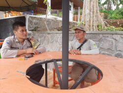 Polsek Cipaku Patroli Dialogis Beri Imbauan Kamtibmas ke Warga Cipaku