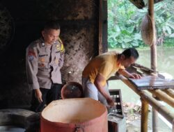 Perkuat Sinergitas, Polsek Cijeungjing  Koorkom ke Warga Desa Kertaharja