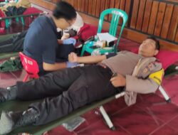 Polsek Panjalu Monitoring dan Ikut Donor Darah di Desa Sukamantri