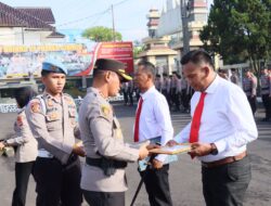 Polres Ciamis Beri Penghargaan Kepada Belasan Personel Berprestasi