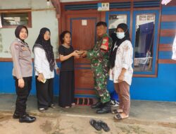 Polsek Ciamis Monitoring Pembagian PMT ke KRS di Desa Saguling