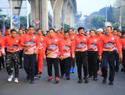 Kapolri Buka Bhayangkara Fun Walk 2024: Bersama Bergerak untuk Persatuan