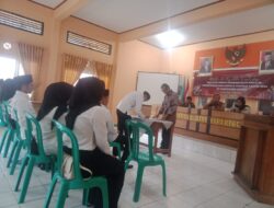 Polsek Sukadana Hadiri Pelantikan Pantarlih Desa Ciparigi