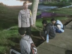 Berikan Rasa Aman, Polsek Kawali Polres Ciamis Intensifkan Patroli Dialogis di Malam Hari