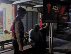 Perkuat Sinergitas, Satuan Samapta Polres Ciamis Beri Binluh ke Warga Saat Ngeronda Malam