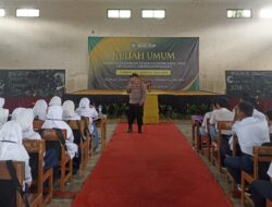 Police Go To School, Polsek Kawali Polres Ciamis Edukasi Siswa YPI Rijalul Hikam Saat MPLS