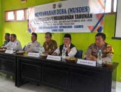Polsek Kawali Polres Ciamis Ikuti Sosialisasi Perubahan RPJMDes di Desa Cintanagara