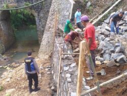 Cooling System, Polsek Cipaku Polres Ciamis Koorkom Bersama Tokoh di Desa Selamanik