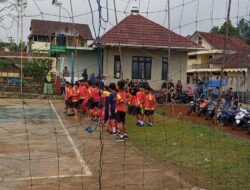 Polsek Kawali Monitoring Turnamen Bola Voli Peringatan HUT ke-79 RI Tingkat Desa Lumbungsari