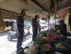 Jaga Stabilisasi Harga, Sat Samapta Polres Ciamis Patroli Bahan Pokok di Pasar Manis Ciamis