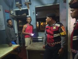 Perkuat Sinergitas, Satuan Samapta Polres Ciamis Beri Binluh ke Warga Saat Ngeronda Malam