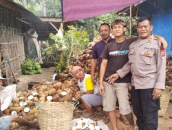 Datang ke Tokoh di Karyamukti, Anggota Polsek Banjarsari Koorkom Jelang Pilkada Serentak