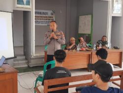 Polsek Banjarsari Polres Ciamis Ikut Sosialisasikan Bahaya Narkoba ke Tokoh Pemuda Desa Kawasen