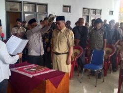 Jaga Kondusifitas Pelantikan PJ Kades Polsek Pamarican Siaga di Kantor Desa