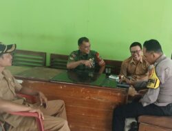 Datang ke Warga Desa Sidaharja, Anggota Polsek Pamarican Koorkom Jelang Pilkada Serentak