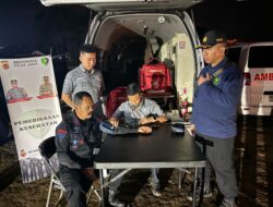 Bid Dokkes Polda Jabar Beri Pelayanan Kesehatan Kepada Anggota Polri dan Korban Gempa di Lokasi Kejadian