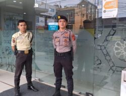Antisipasi Tindak Kriminalitas, Personel Polres Ciamis Bersiaga di BSI Ciamis dan Siap Berikan Pelayanan ke Nasabah