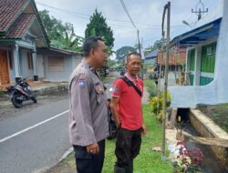 Datang ke Pemukiman, Anggota Polsek Ciamis Koorkom Kamtibmas ke Warga Gunung Sari Jelang Pilkada Serentak