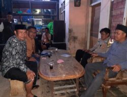 Humanis, Polsek Cipaku Polres Ciamis Patroli Dialogis ke Pemukiman Warga Saat Malam Hari