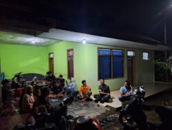 Perkuat Sinergitas, Polsek Sukadana Polres Ciamis Koorkom Bersama Tokoh di Sukarasa