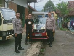 Berikan Rasa Nyaman, Polsek Kawali Polres Ciamis Patroli Dialogis di Siang Hari