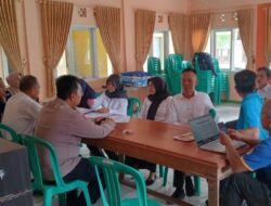 Hadiri Rapat Minggon, Polsek Sukadana Cooling System Ajak Warga Ciparigi Jaga Harkamtibmas*