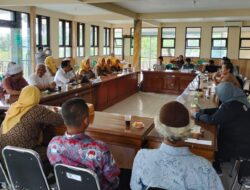 Polsek Cijeungjing Polres Ciamis Ikuti Sosialisasi Penyakit Menular ke Masyarakat Handapherang