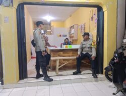 Berikan Rasa Aman, Personel Polsek Kawali Polres Ciamis Patroli Dialogis di Malam Hari