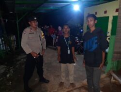 Humanis, Polsek Cipaku Polres Ciamis Patroli Dialogis ke Pemukiman Warga Saat Malam Hari