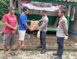 Polri Berikan Bantuan Peralatan Pos Kamling untuk Tingkatkan Keamanan Lingkungan