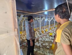 Dukung Asta Cita Presiden RI, Polsek Sukadana Ajak Warga Salakaria Buat Lahan Produktif