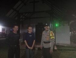 Malam Tahun Baru 2025, Polsek Cisaga Polres Ciamis Pam Kegiatan di Gereja Kristen Pasundan