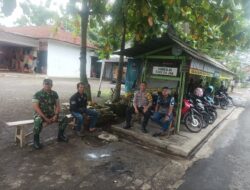 Bhabinkamtibmas Desa Imbanagara Sambangi Komunitas Ojeg Pangkalan Perempatan Al Gani untuk Tingkatkan Sinergi Kamtibmas