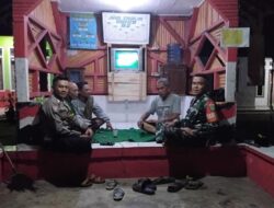 Perkuat Sinergitas, Polsek Cikoneng Polres Ciamis Beri Binluh ke Warga Cantigi Saat Ngeronda