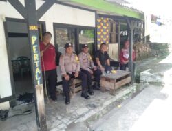 Berikan Rasa Nyaman, Dua Anggota Polsek Kawali Polres Ciamis Patroli Dialogis ke Masyarakat