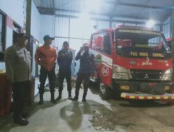 Berikan Rasa Aman, Personel Polsek Kawali Polres Ciamis Patroli Dialogis di Malam Hari