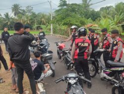 Sat Samapta Polres Ciamis Patroli Dialogis Beri Keamanan Warga Saat Ngabuburit